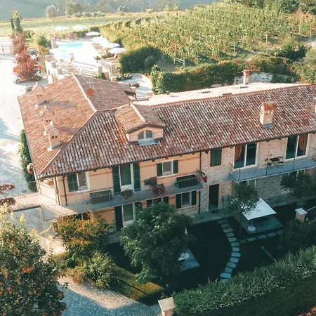 Bricco Torricella Country house