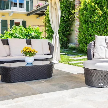 Bricco Torricella Country house *