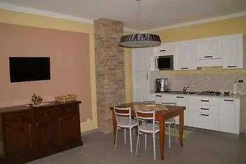 Bricco Torricella Country house *