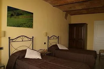 Bricco Torricella Country house