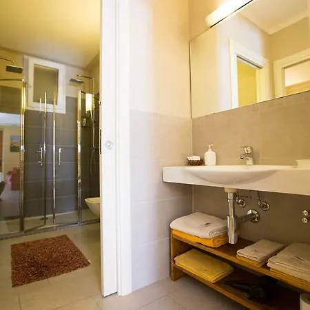 Bricco Torricella Country house