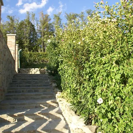 Bricco Torricella Country house