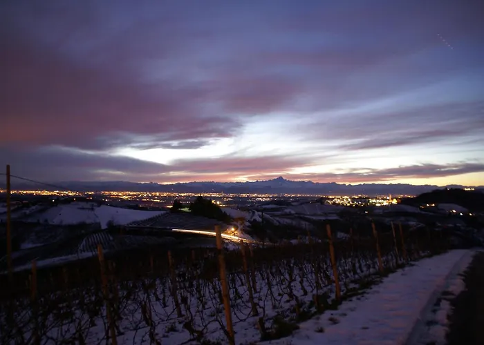 منزل ريفي Bricco Torricella *