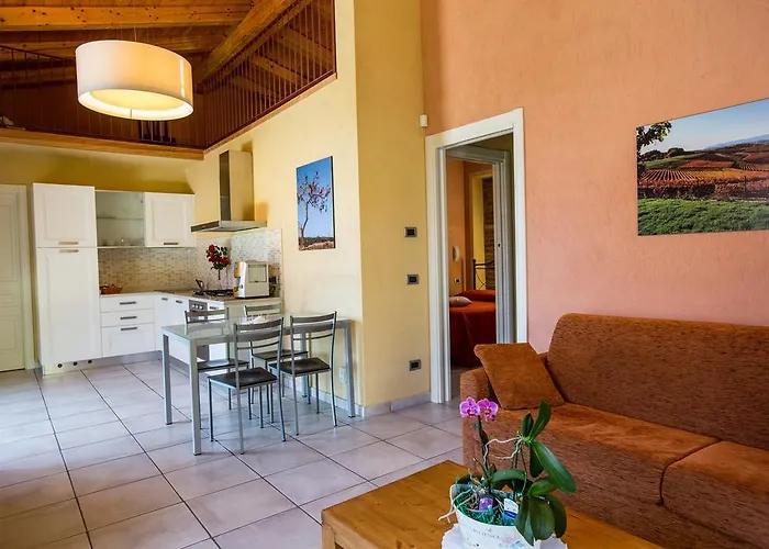 منزل ريفي Bricco Torricella