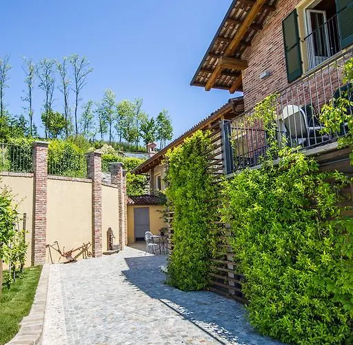 منزل ريفي Bricco Torricella Monforte dʼAlba